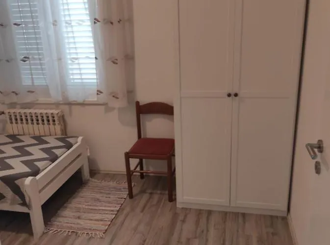 公寓 Dominik 扎达尔